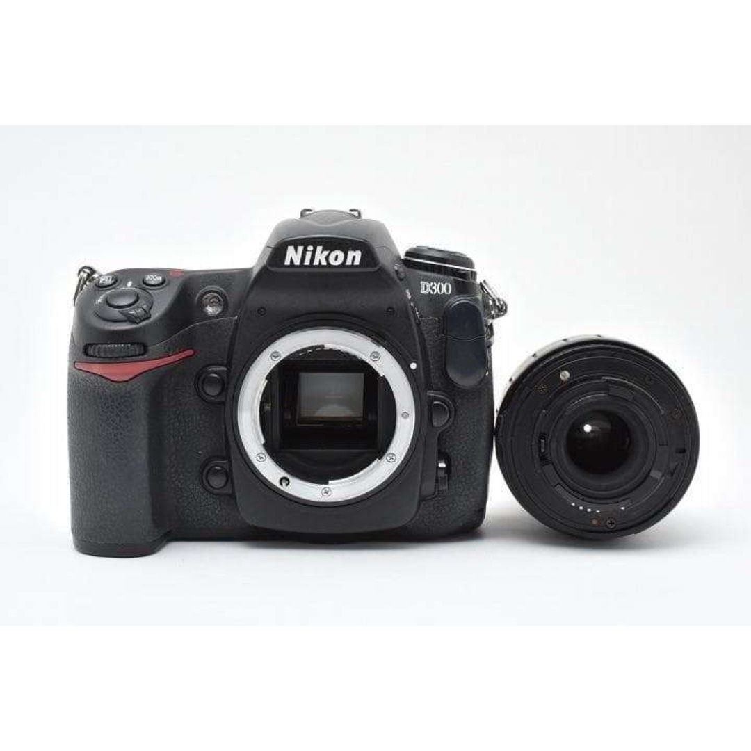 Nikon - 15653F ☆特価品☆ Nikon D300 標準ズームレンズ 付 ニコンの