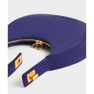 Charles and Keith（ショルダーバッグ ・ パープル/紫色系）のフリマ