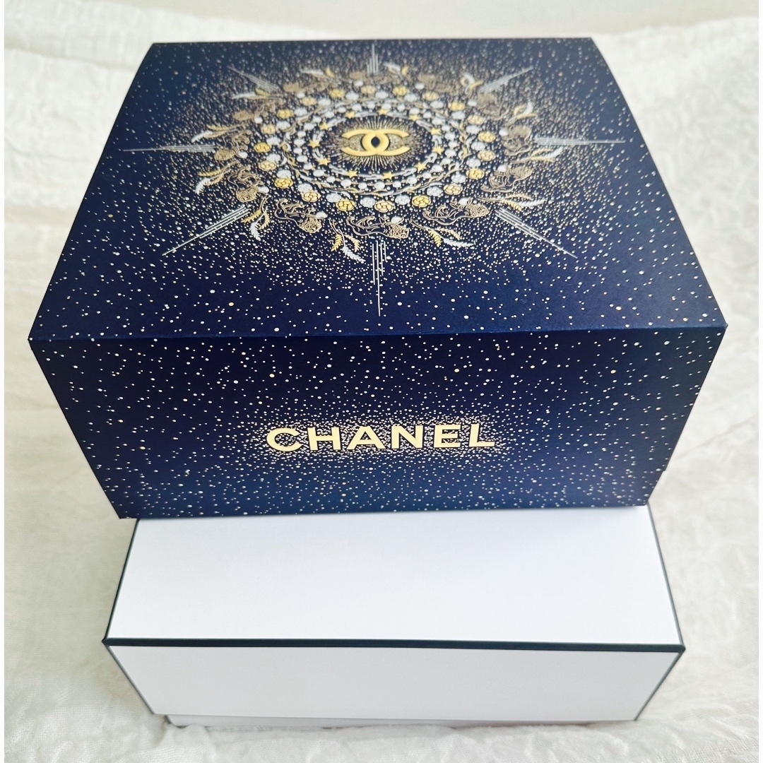 CHANEL - シャネル CHANEL ホリデー限定 ギフトボックス 2025 の通販