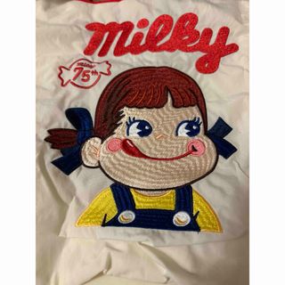 不二家 - 新品☆ボールアンドチェーン ペコちゃん 不二家 パフェ