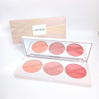 laura mercier - ローラ メルシエ クッションファンデ レフィル1N1