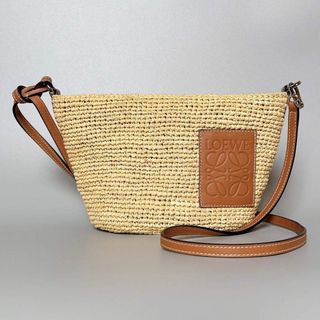 LOEWE（かごバッグ/ストローバッグ）のフリマアイテム一覧
