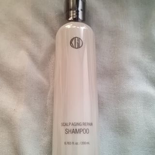 お得】クレイクリームシャンプー&詰め替え&スパチュラ付きの通販 by