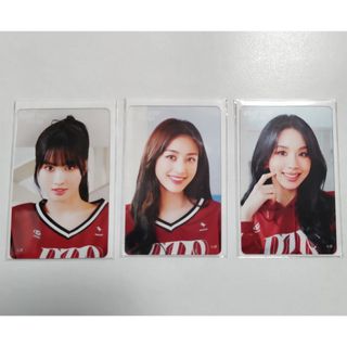 TWICE - 【早い者勝ち】TWICE 缶バッジ 9個まとめての通販 by