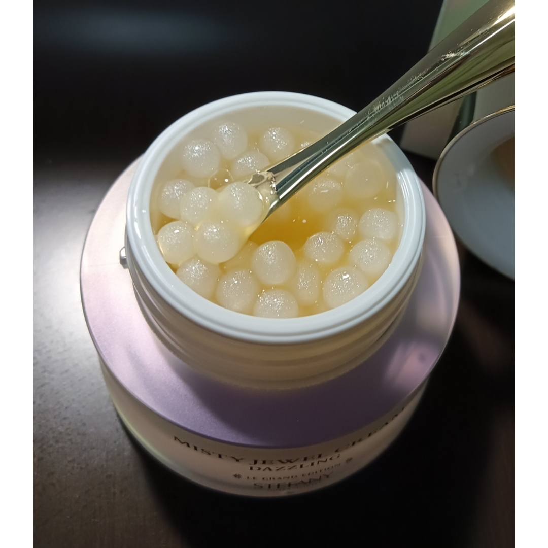 ミスティジュエルクリームダズリン46gの通販 by kou's shop｜ラクマ