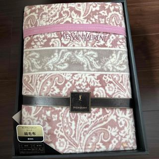 Yves Saint Laurent（毛布）のフリマアイテム一覧