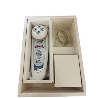 ピンク 美顔器 5つのエステ機能搭載の通販 by みゆき's shop｜ラクマ