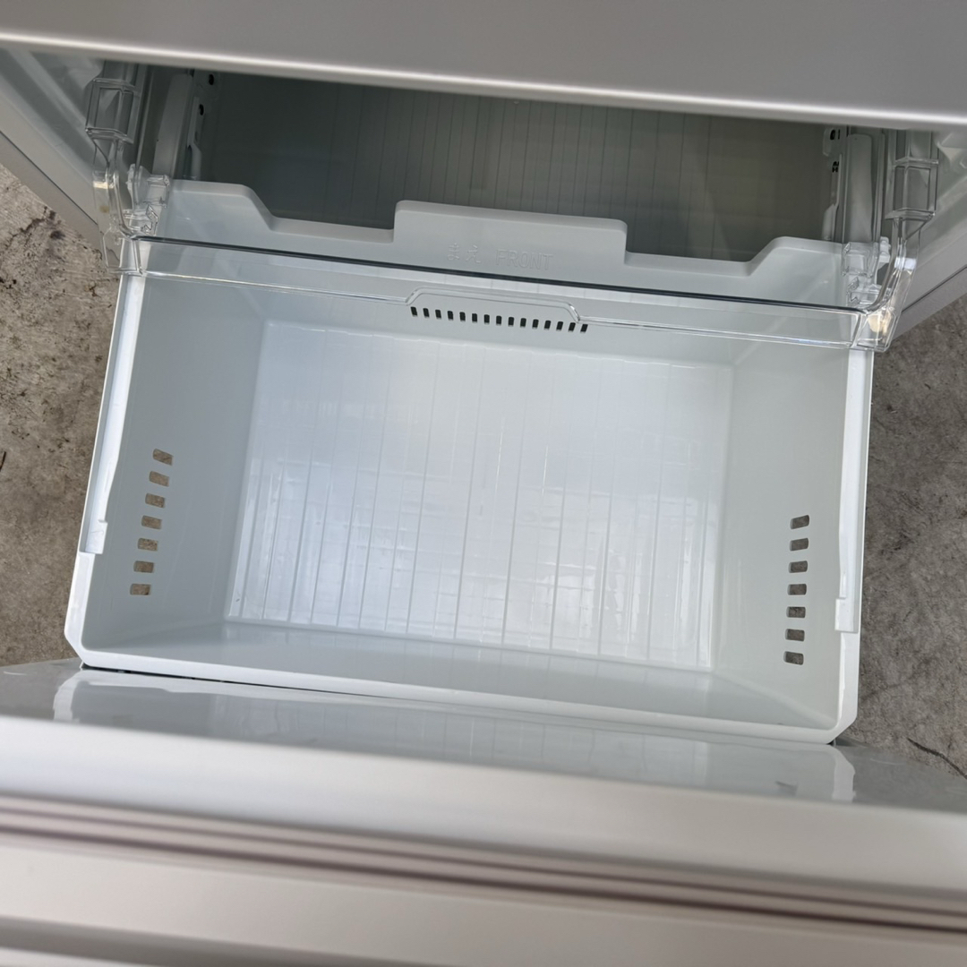 東芝 - 129⭐️2025年製☆ほぼ新品☆東芝 冷蔵庫 大型 3ドア 自動製氷