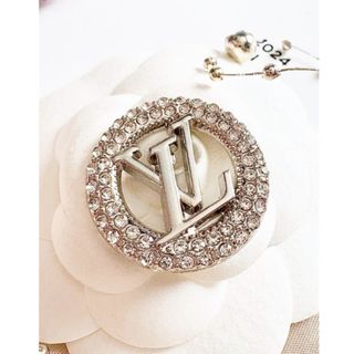 ブローチ ルイヴィトンのフリマアイテム一覧