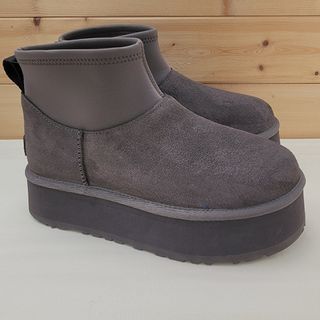 UGG（ブーツ ・ グレー/灰色系）のフリマアイテム一覧