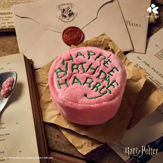 ハリー・ポッター」魔法の杖が交通系ICカードに 華麗に自動改札機を