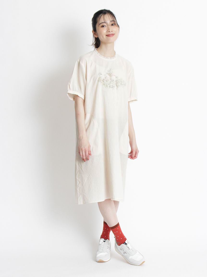 コットンローンワッシャープランプフラワー刺繍半袖ワンピース（シャツ