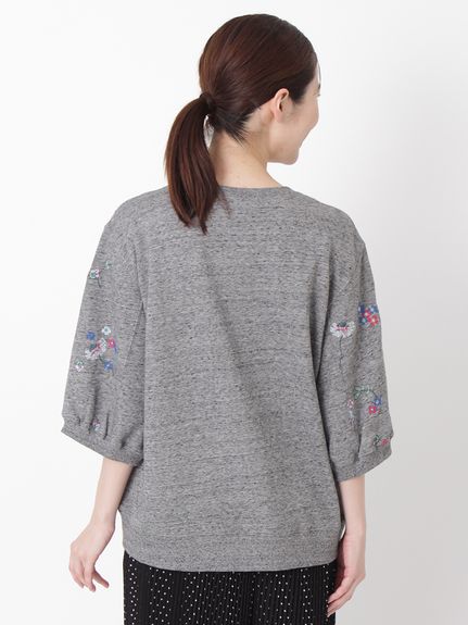 タイニーフラワーワルツ刺繍裏毛プルオーバー（スウェット・トレーナー