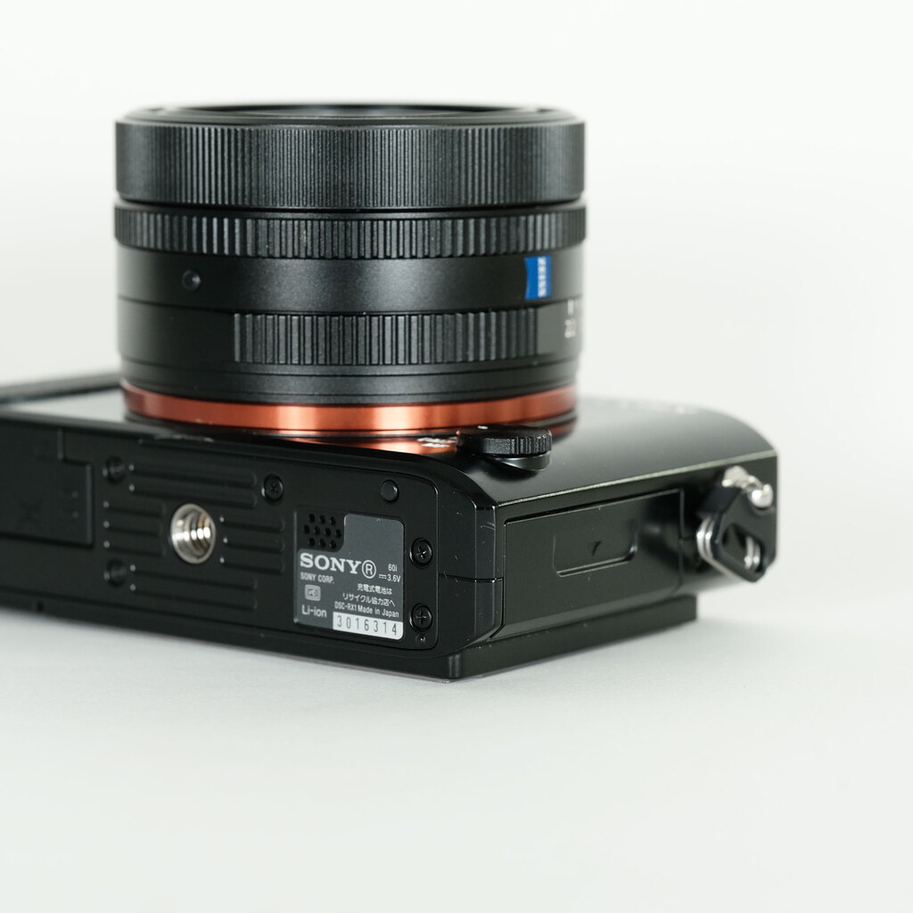 SONY Cyber-shot DSC-RX1の出品 | ONE SCENE（ワンシーン）