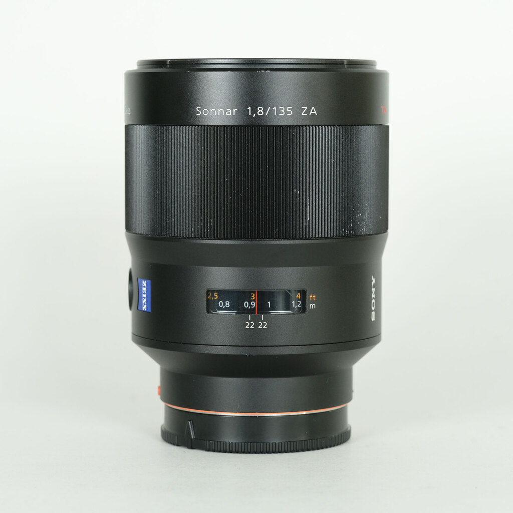Sonnar T＊ 135mm F1.8 ZA SAL135F18Z 中古価格比較 - 価格.com