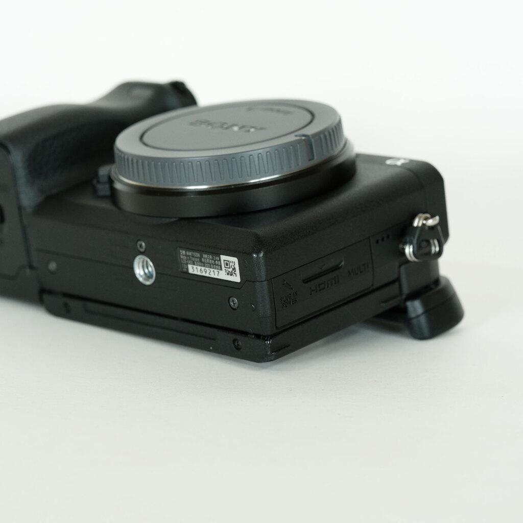 SONY α6400（ILCE-6400）の出品 | ONE SCENE（ワンシーン）