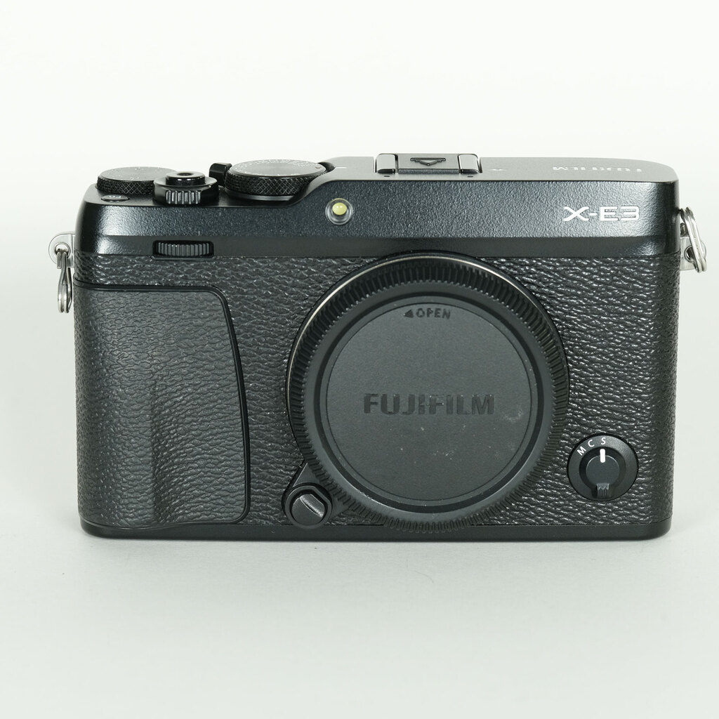 FUJIFILM X-E3 ボディ [ブラック] 中古価格比較 - 価格.com