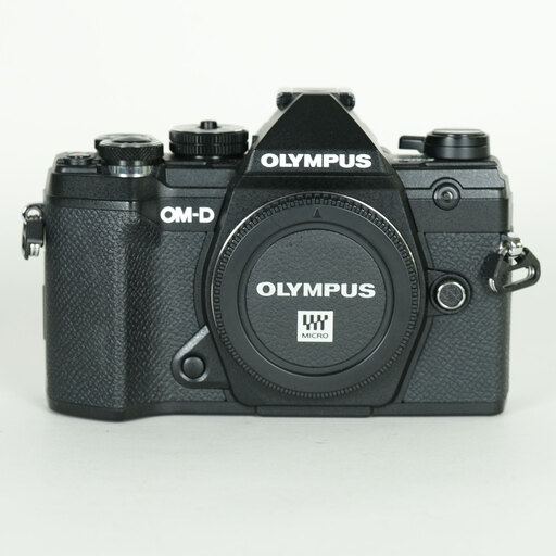 OLYMPUS OM-D E-M5 Mark IIIを徹底解説。作例からおすすめレンズまで