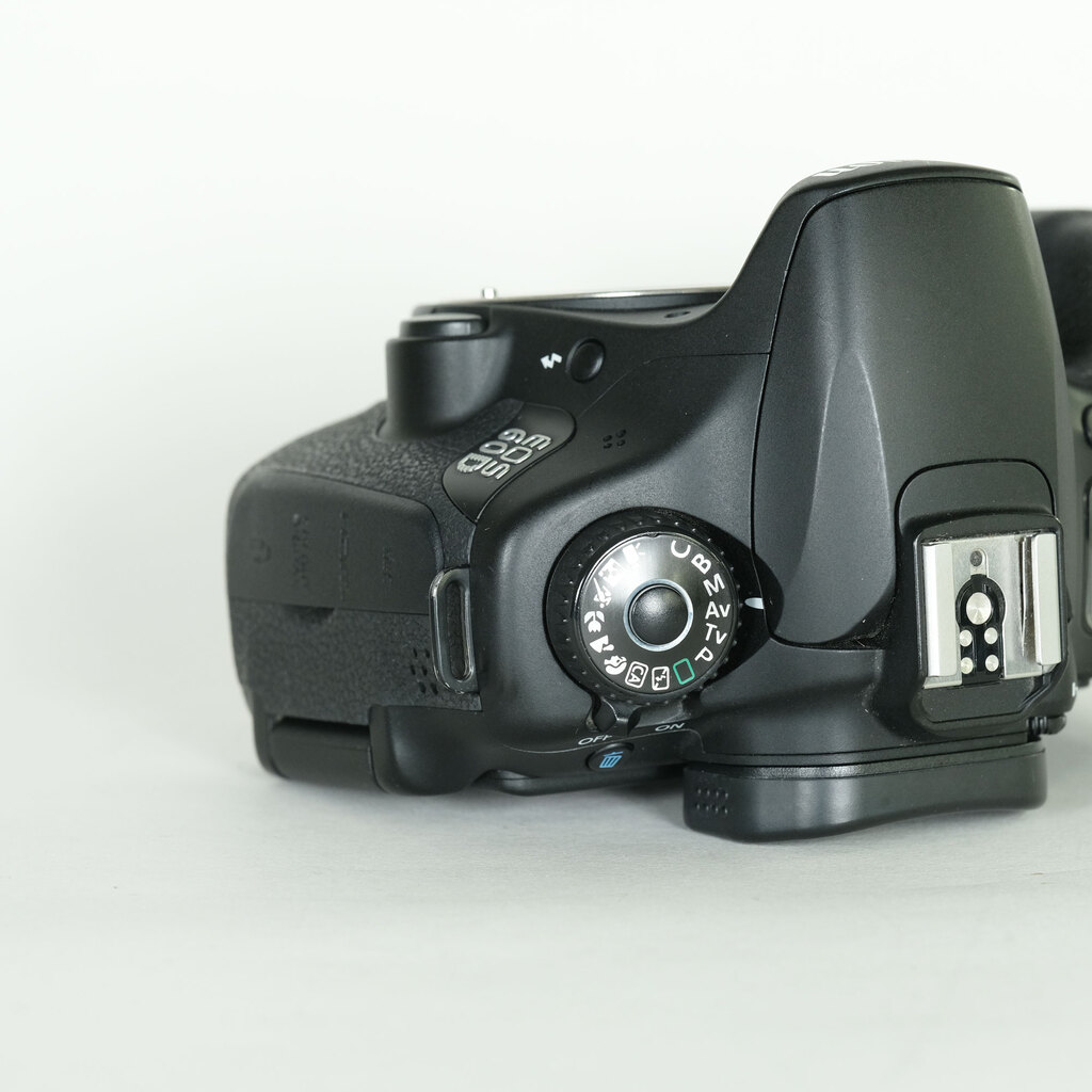 Canon EOS 60D ボディの出品 | ONE SCENE（ワンシーン）