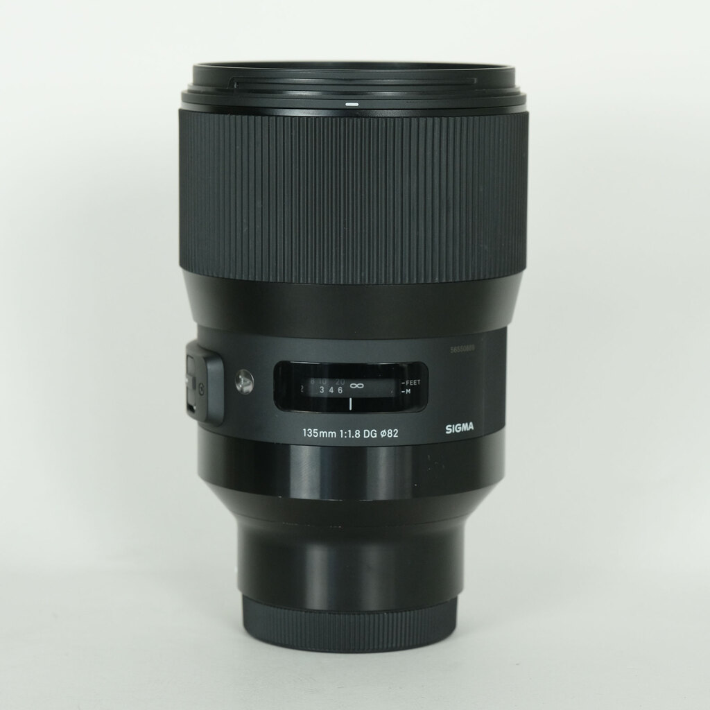 135mm F1.8 DG HSM [ソニーE用] 中古価格比較 - 価格.com