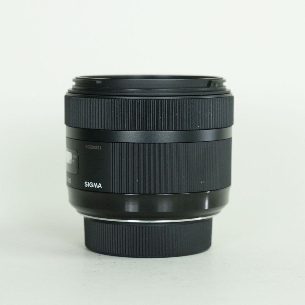 SIGMA 30mm F1.4 DC HSM｜Art [ニコン用]の出品 | ONE SCENE（ワンシーン）