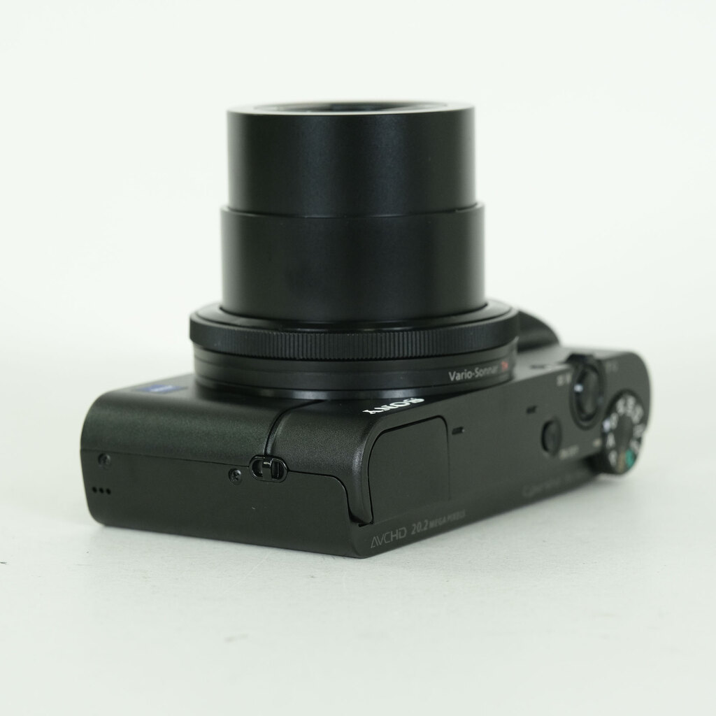 SONY Cyber-shot DSC-RX100の出品 | ONE SCENE（ワンシーン）