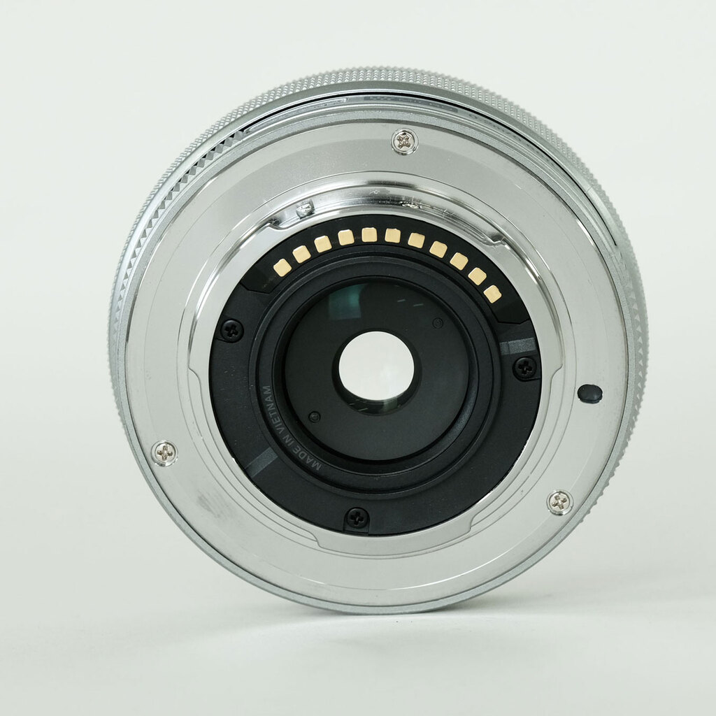 OLYMPUS M.ZUIKO DIGITAL ED 14-42mm F3.5-5.6 EZ シルバーの出品