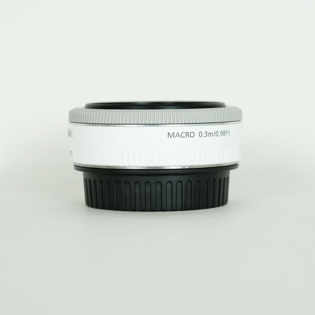 Canon EF40mm F2.8 STM ホワイトの出品 | ONE SCENE（ワンシーン）