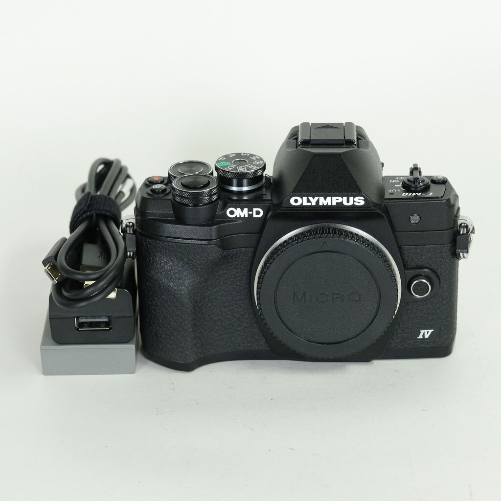 OLYMPUS OM-D E-M10 Mark IVの出品 | ONE SCENE（ワンシーン）