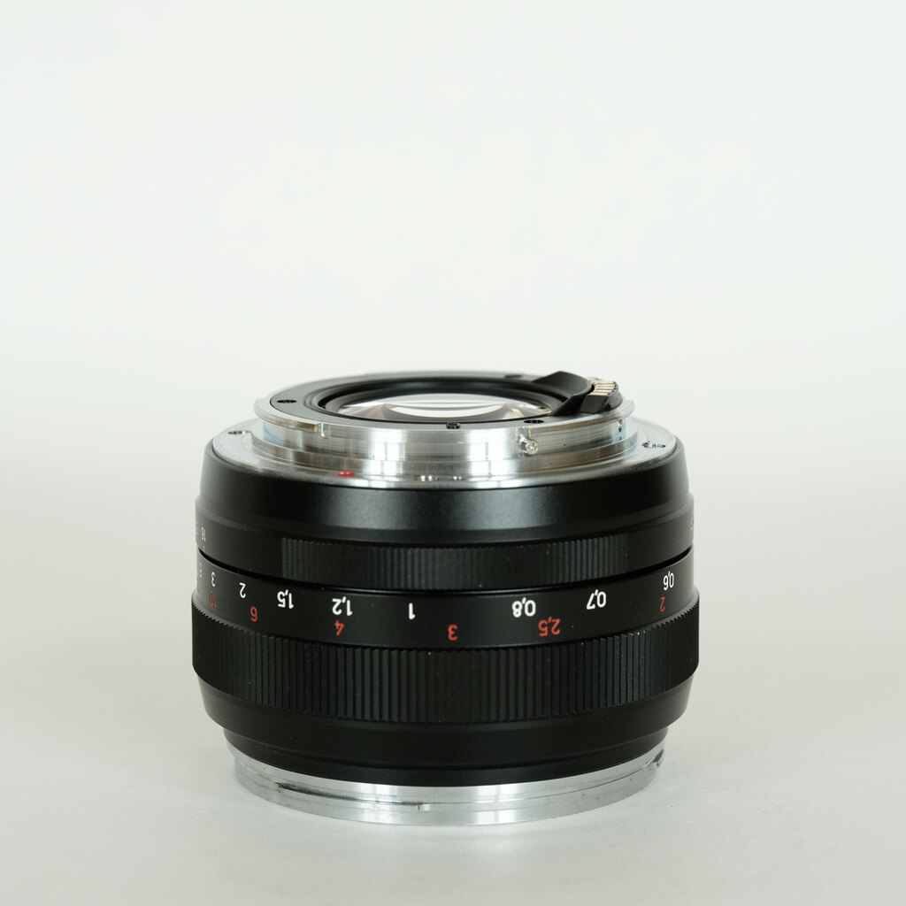 Carl Zeiss Planar T* 50mm F1.4 ZE [キヤノンEF用]の出品 | ONE SCENE