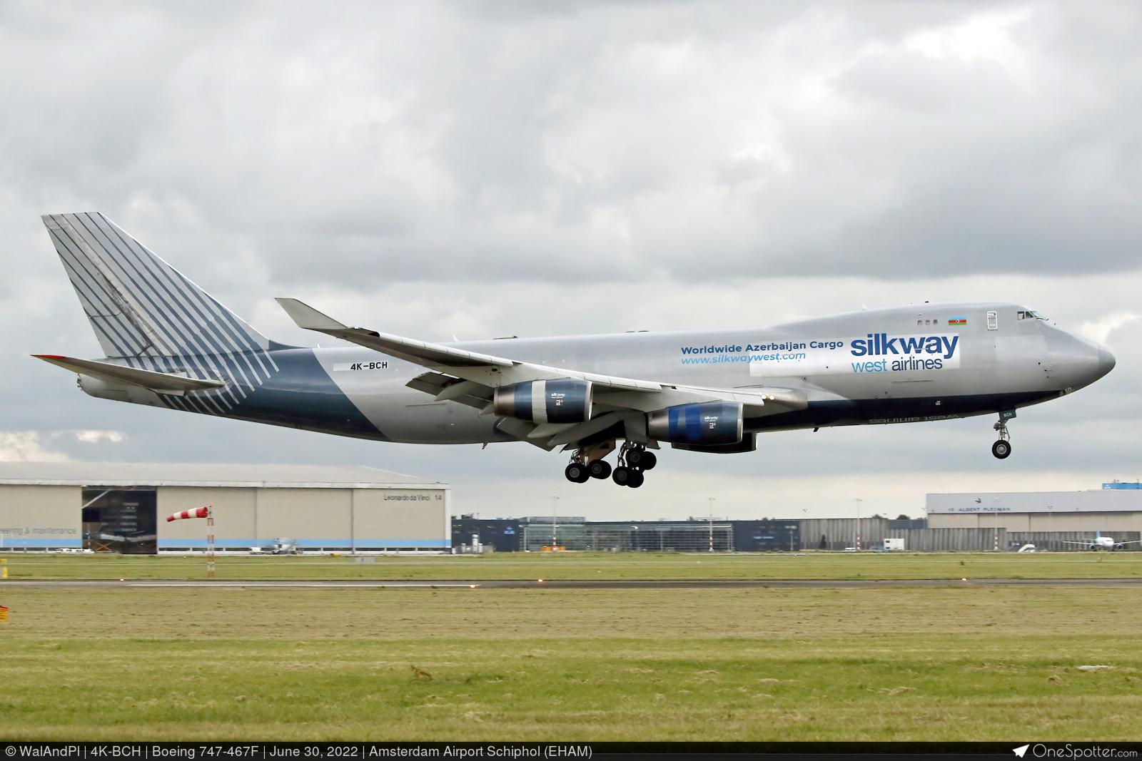 4K-BCH Silk Way West Airlines Boeing 747-467F, MSN 30804