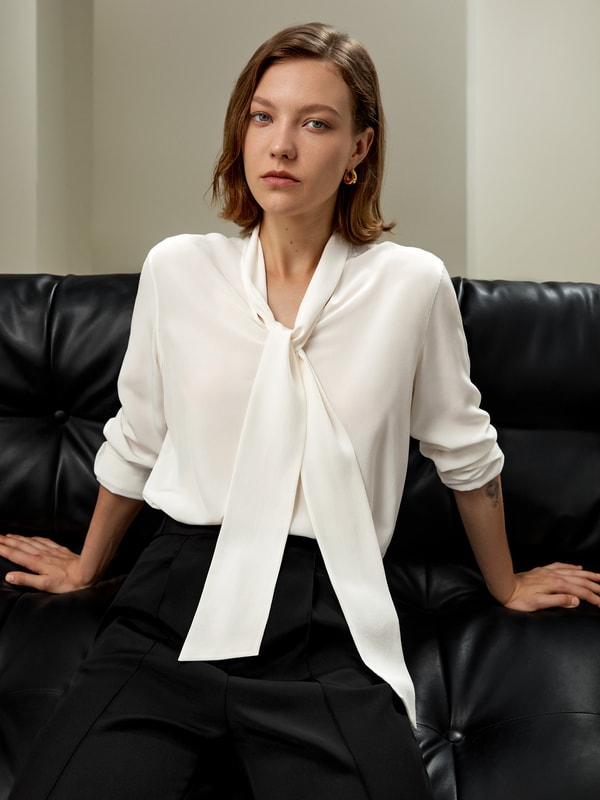 Vネック ボウタイ オフィスカジュアル シルクブラウス