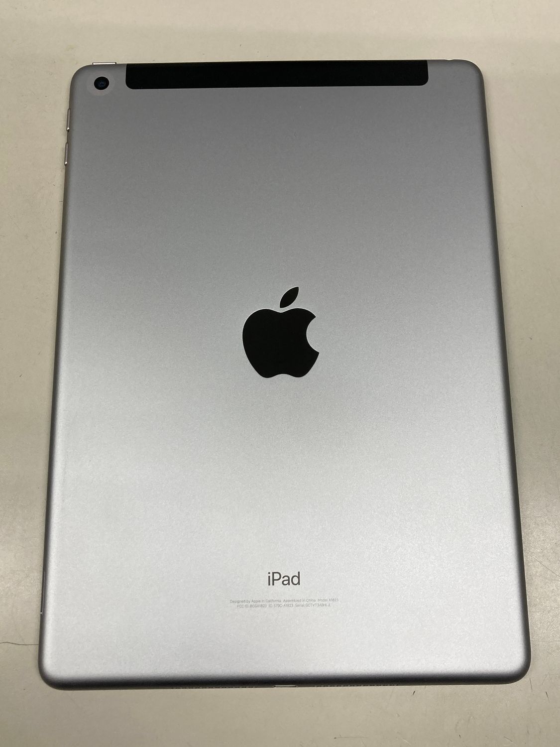 ムスビー｜【モバイルBOX】ジャンク 美品 SIMフリー iPad(第5世代