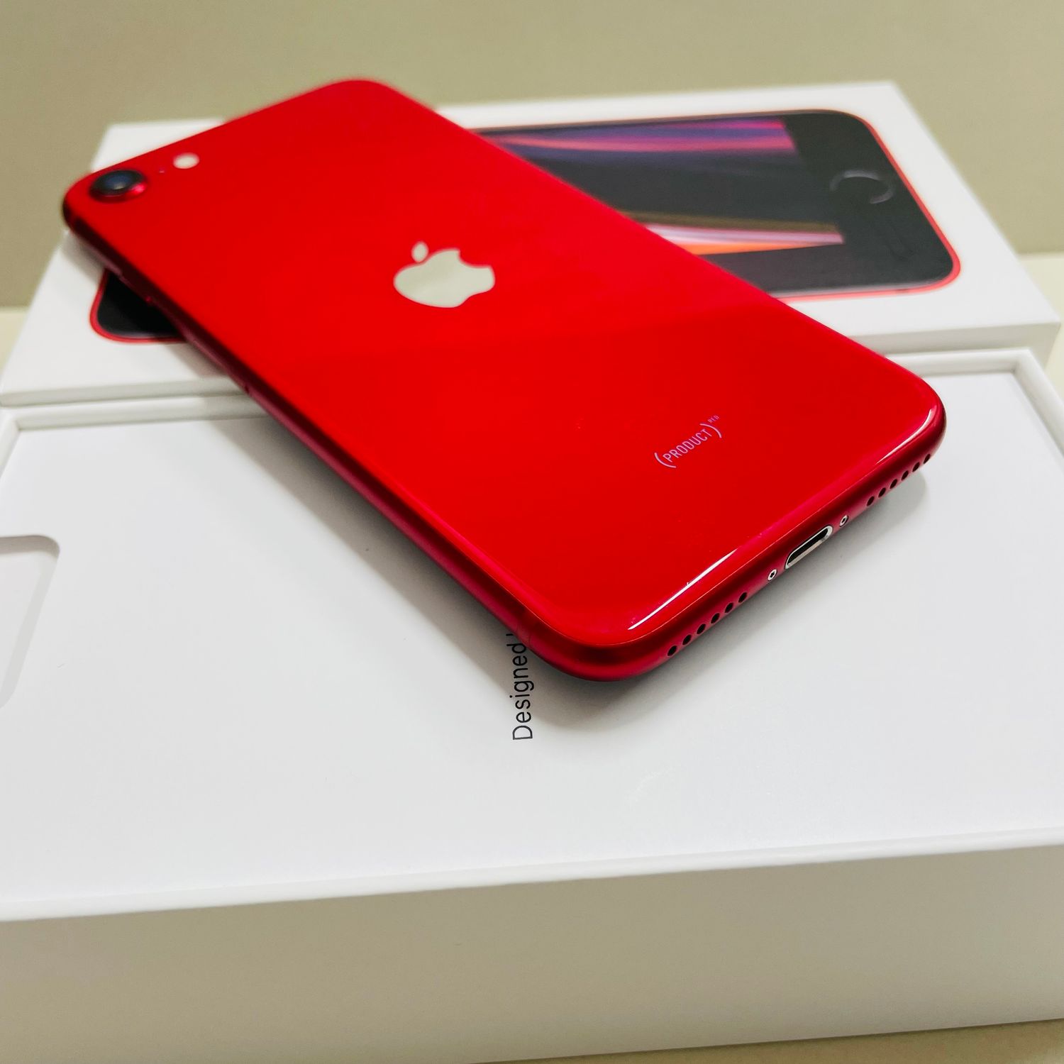 ムスビー｜[AT Shop Otsuka]美品 iphone SE2 128GB SIMフリ－2100