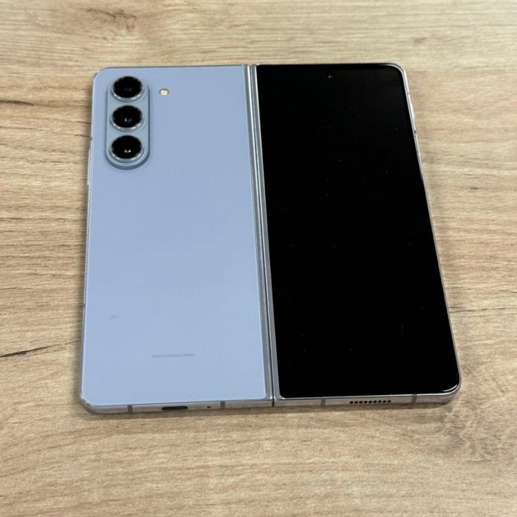 Galaxy Z Fold5（SIMフリー） 商品一覧｜ムスビー【中古スマホ・中古