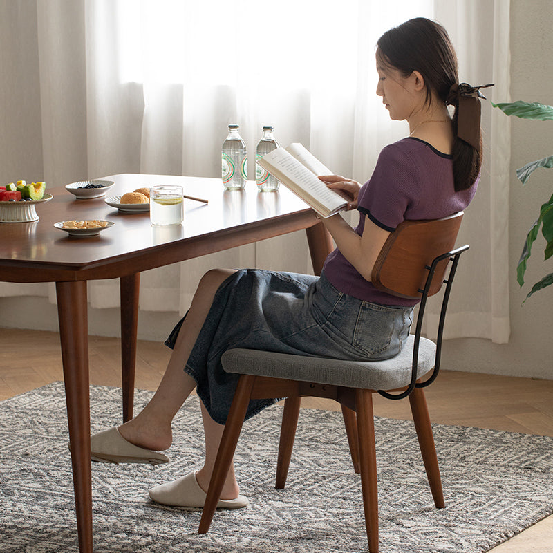 Woody Prime Boxツゲ材 クッション付き木製ダイニングチェア | 座り