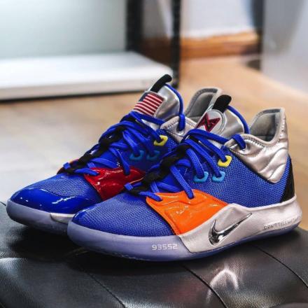 国内10月17日発売予定】ナイキ PG3 ナサ EP レーサー ブルー