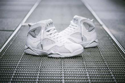 国内6月3日発売予定】 ナイキ エアジョーダン7 レトロ ホワイト