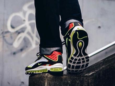 国内11月7日発売予定】ナイキ エアマックス デラックス ブラック