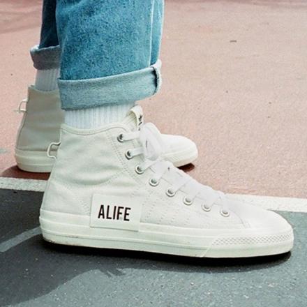 国内先行販売/5月11日発売予定】エーライフ × アディダス