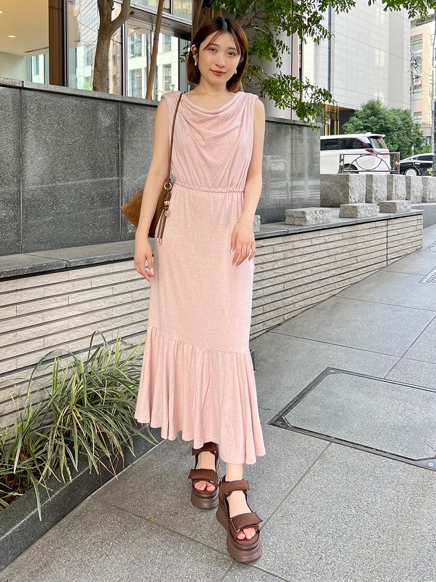 WEB限定カラーあり】ドレープネックカットワンピース(マキシ・ロング