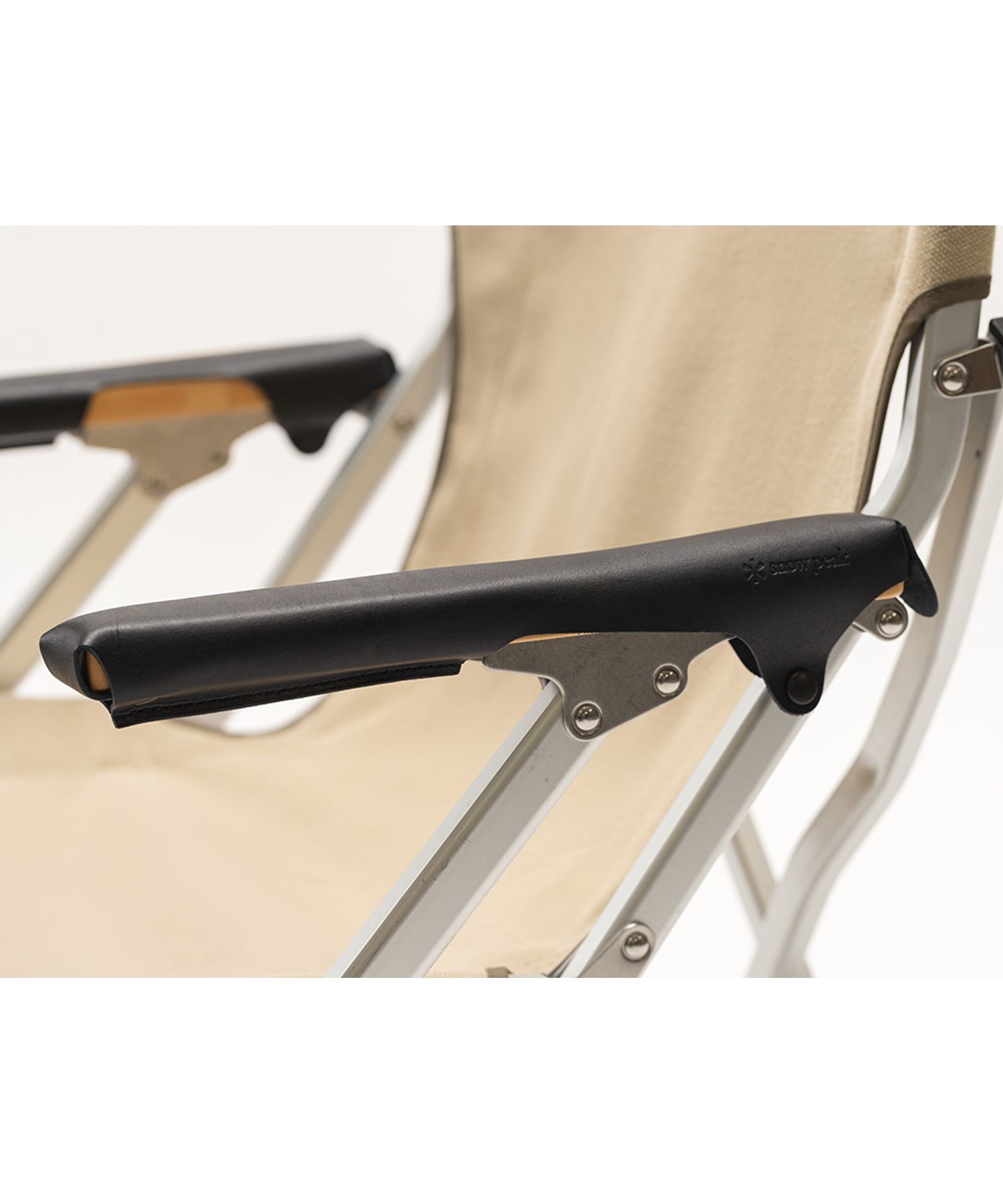 ポイントギフト】LOW CHAIR 30 LEATHER ARM in Black| スノーピーク