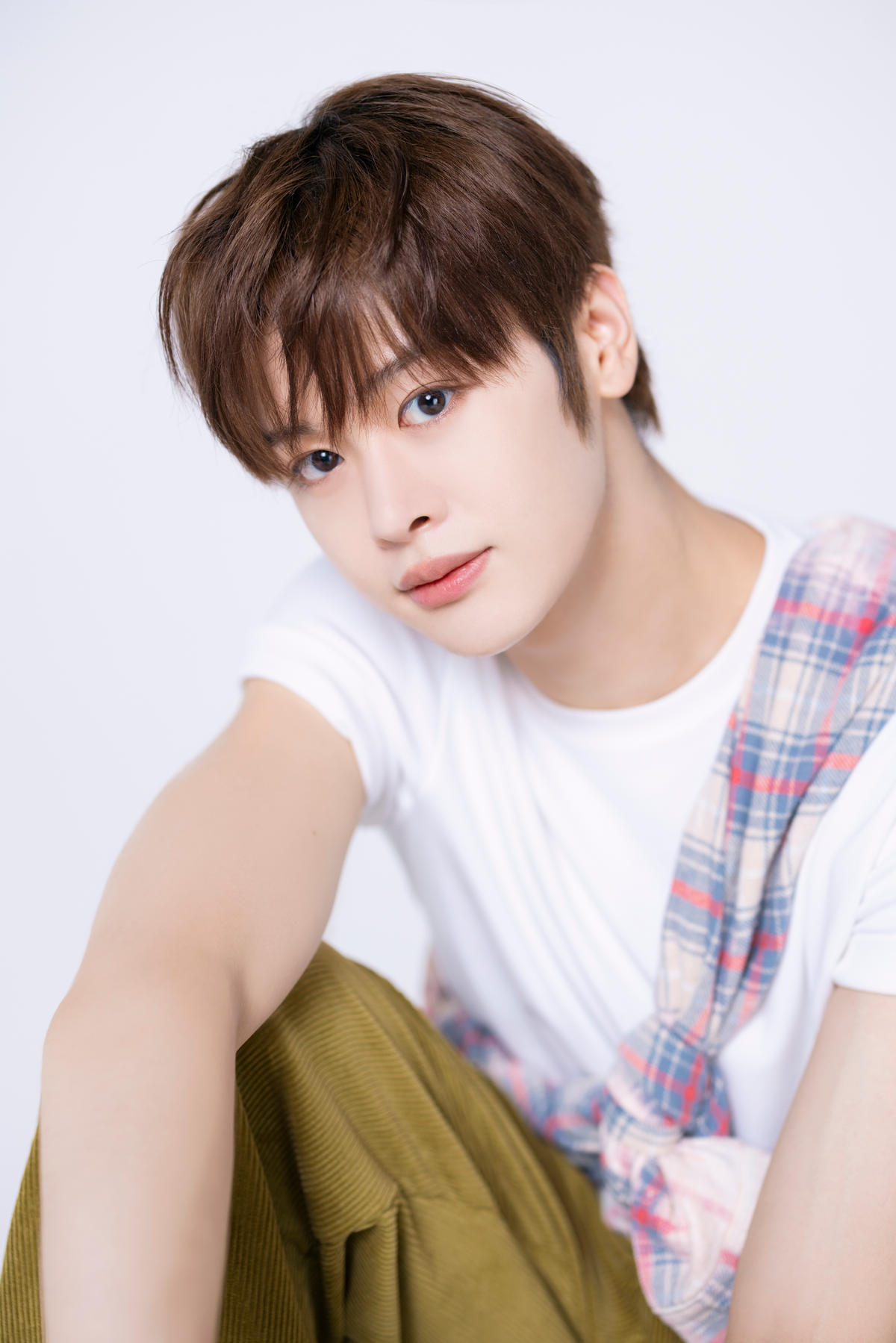 チェキプレあり】K-POP期待の新人・CLOSE YOUR EYESがST-Web初登場