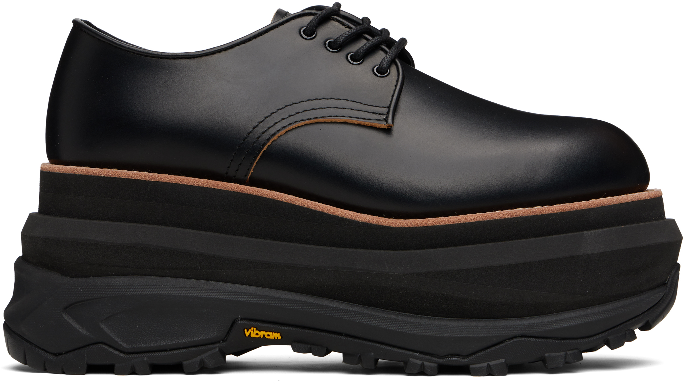 sacaiのブラック レザー オックスフォードがセール中