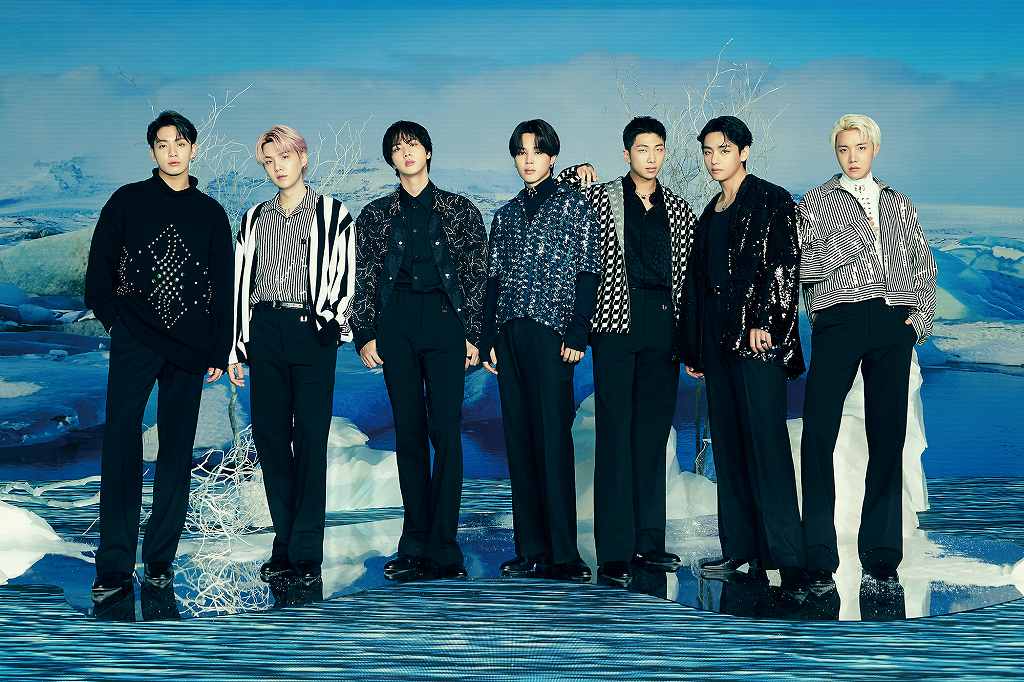 世の中に22枚しかないホログラムカードが出現！】BTS/ SEVENTEEN