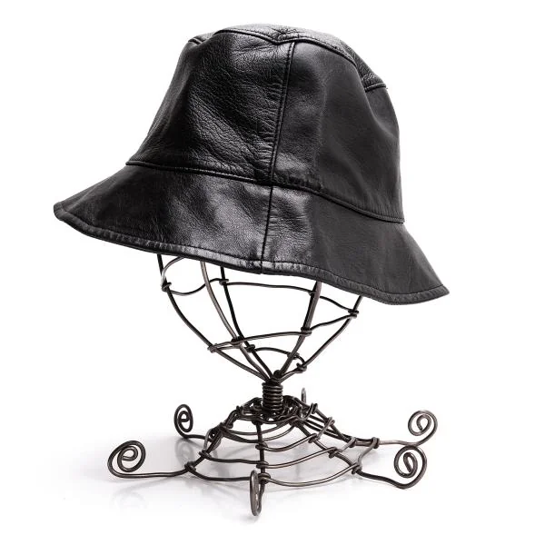 プラダPRADA レザーバケットハット 黒M (K-146405)