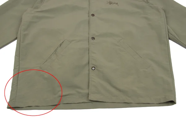 ステューシーSTUSSY ロゴプリントナイロンコーチジャケット カーキL (K