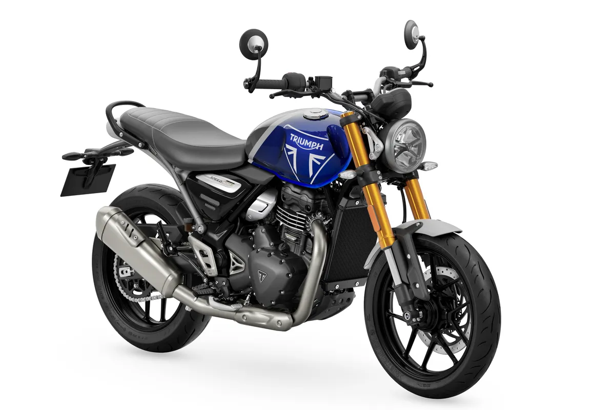 新車】普通二輪トライアンフ「スピード400」69万9000円、「スクラン