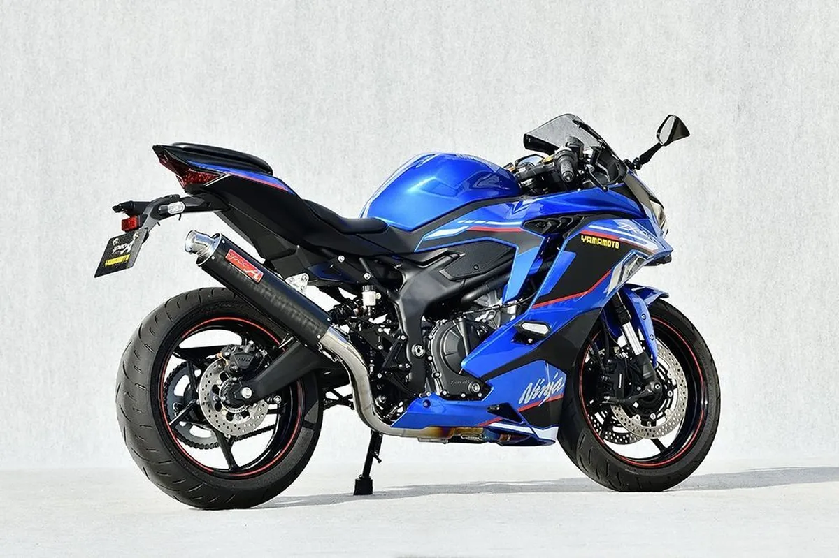 新製品】チタンパイプで極限まで軽量化！ ヤマモトレーシングよりZX-4R
