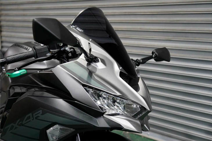 カユイところに手が届く！ TRICK STARより2025年モデル Ninja ZX-4R